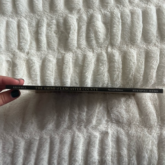 The Amish of Lancaster County by Donald Kraybill Book - Picture 3 of 3